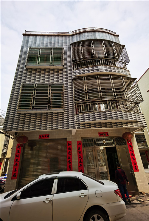 惠州司法拍卖：惠东县白花镇夏竹元（上坝）C4栋6号的土地使用权及地上建筑物